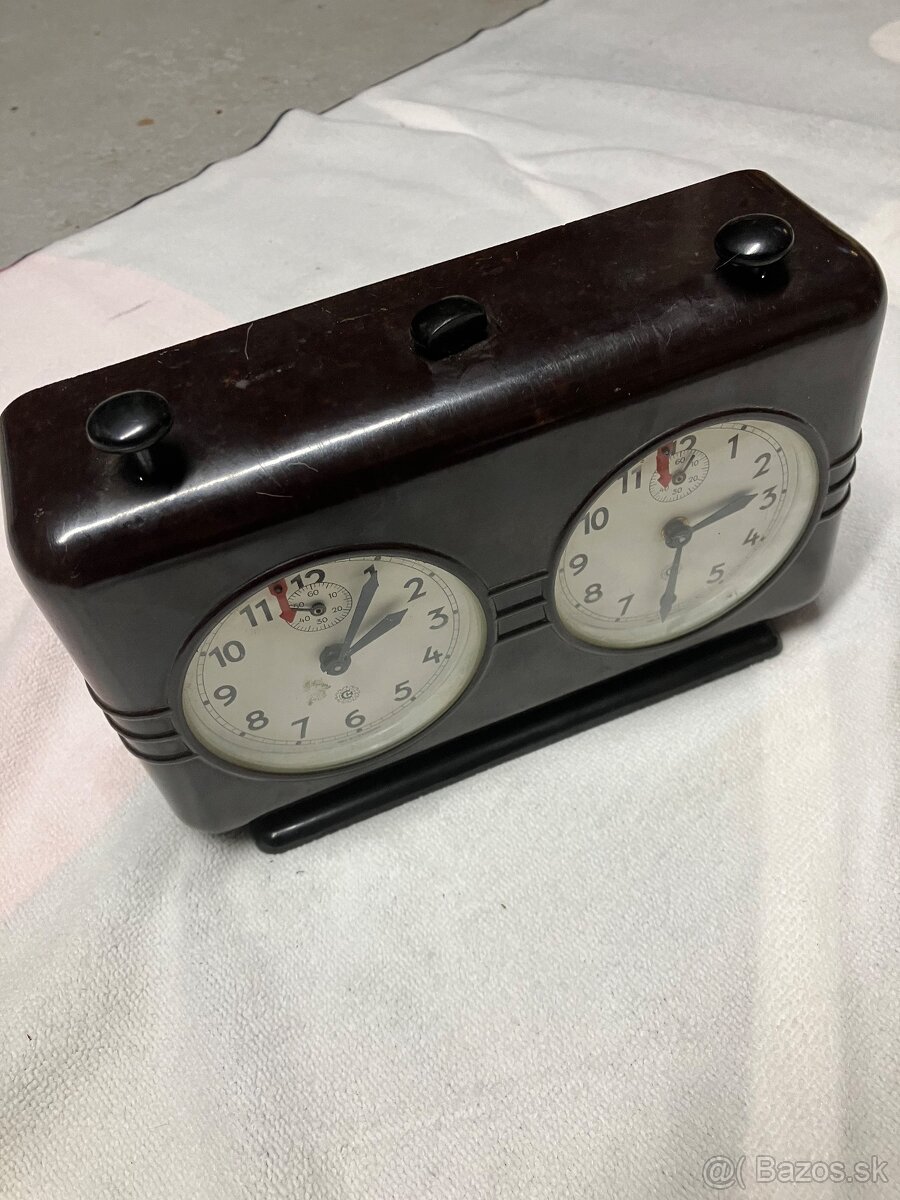 Staré mechanické šachové hodiny – funkčné, ČSSR