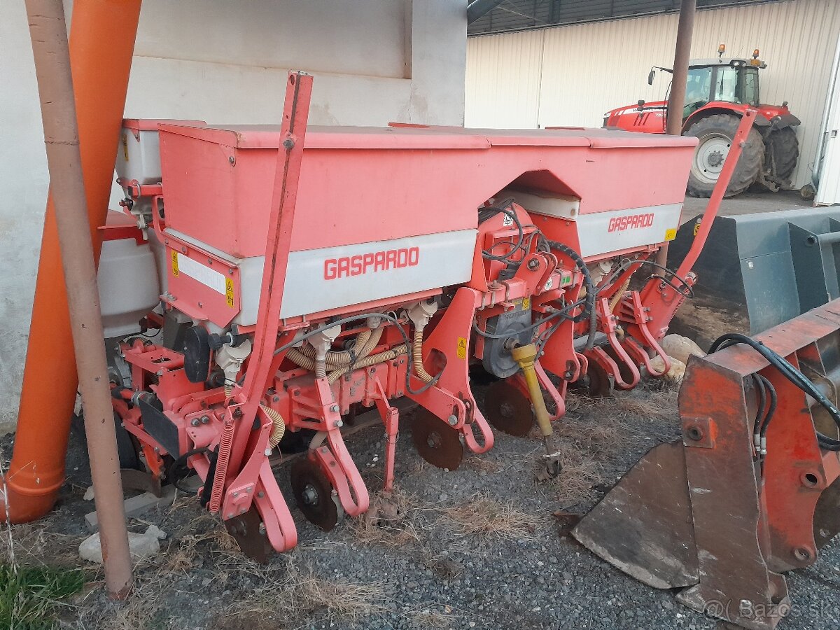 Prodám šestiřádkovu sejacku maschio gaspardo