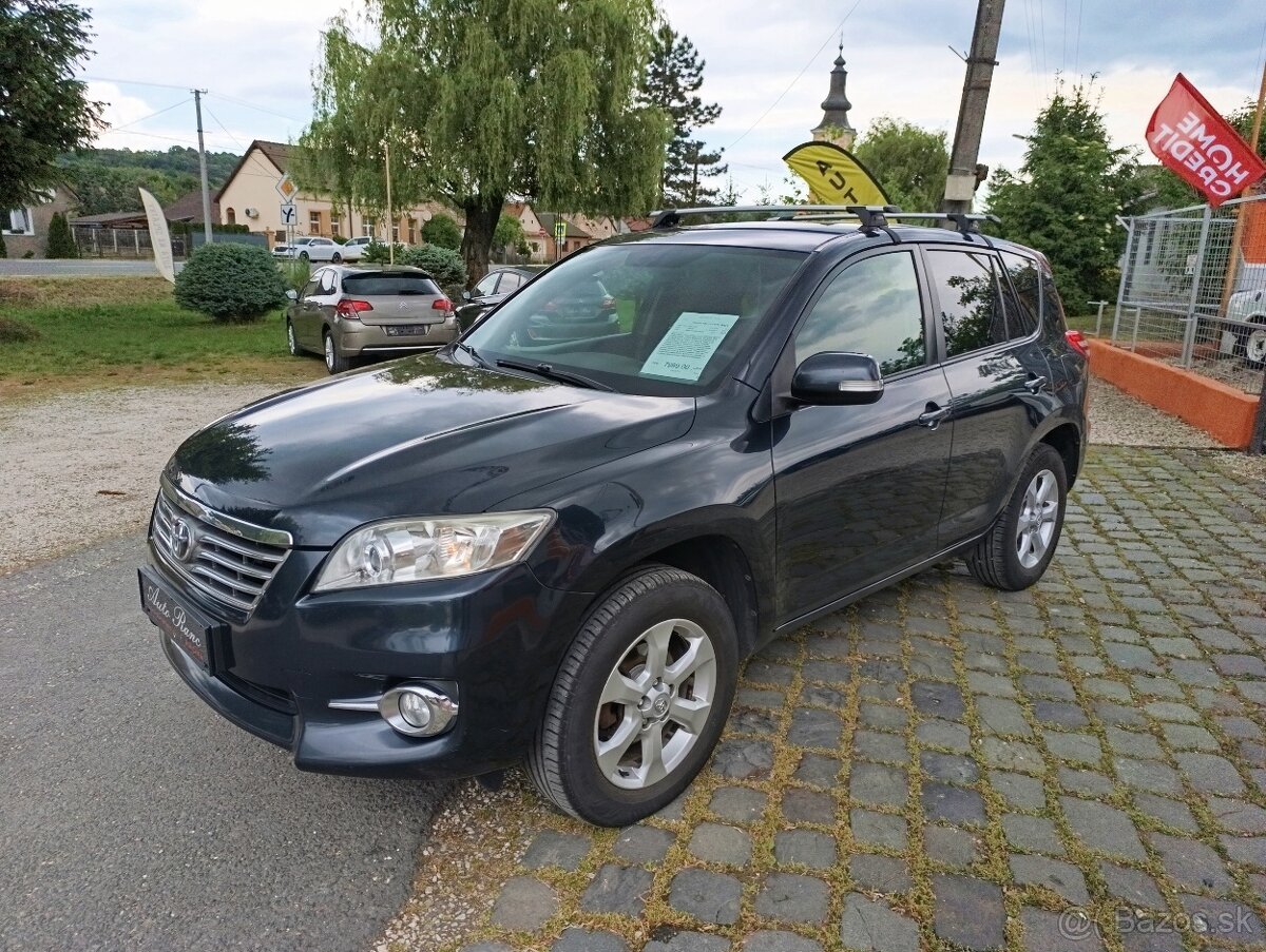 Toyota RAV4 4×4 2.2D-4D, Kamera , Navi, Koža