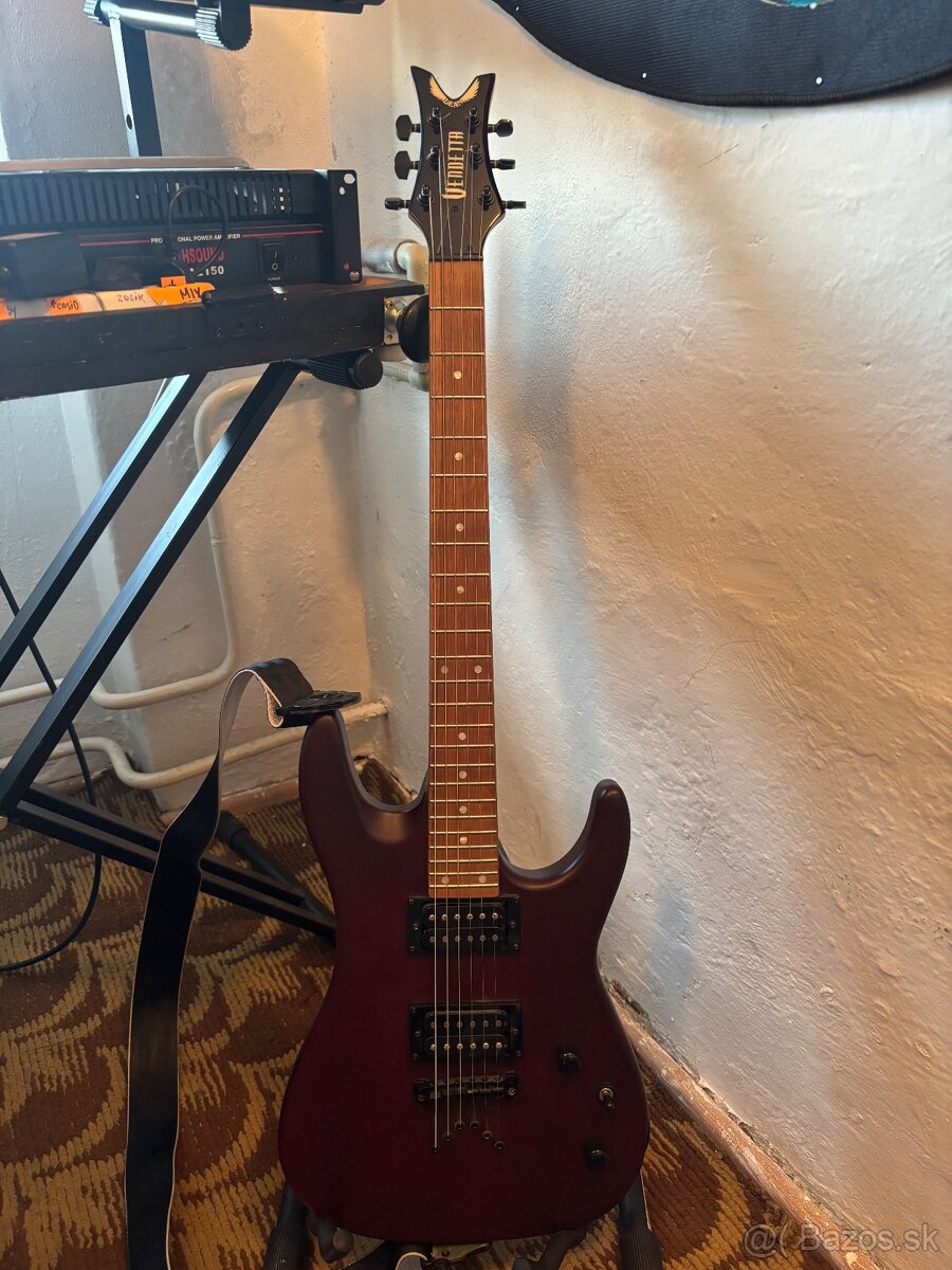 Elektrická gitara DEAN VENDETA