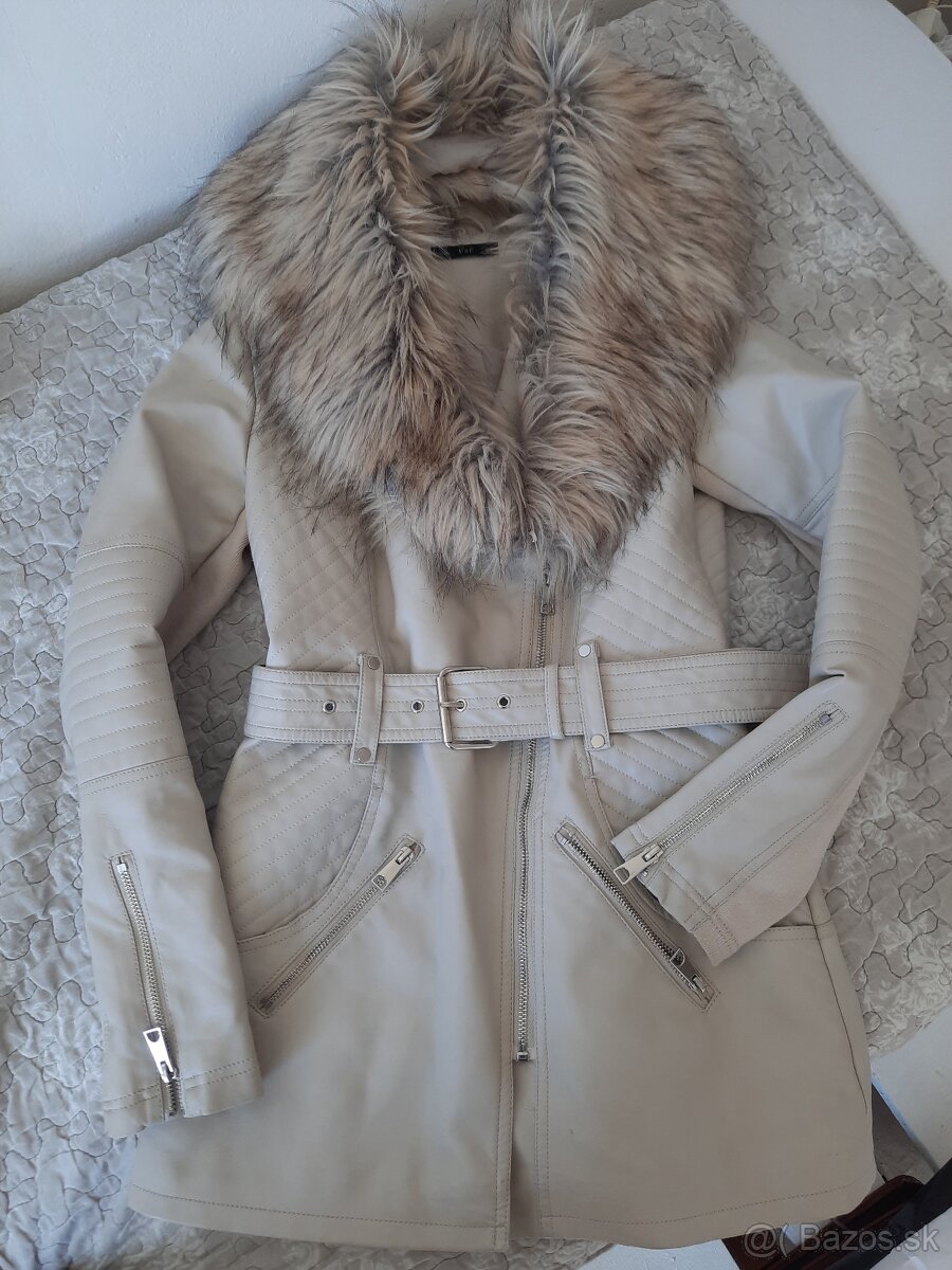 Koženkový kabát S zn. F&F