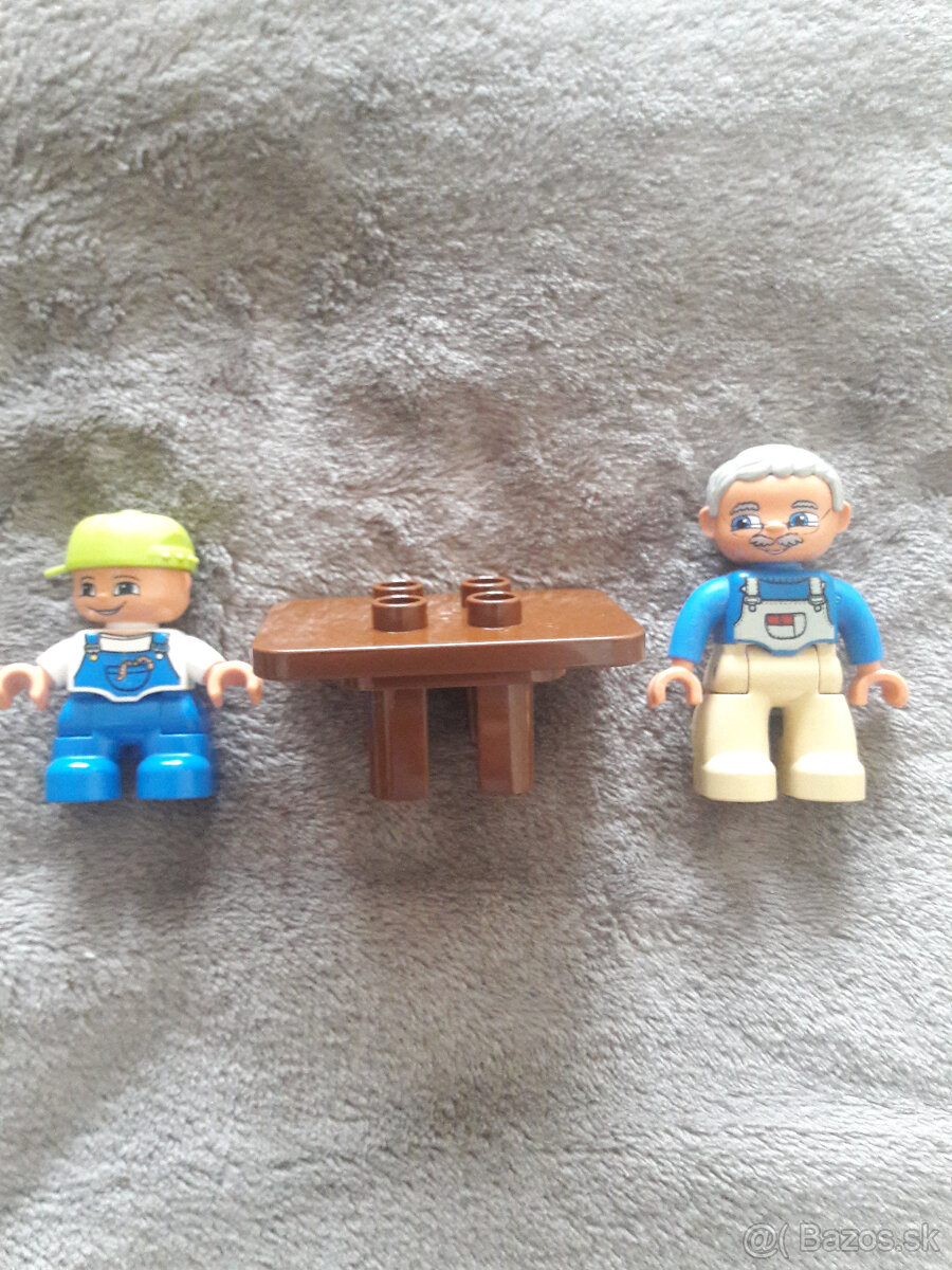 Lego duplo vnúčk + dedko + stôl