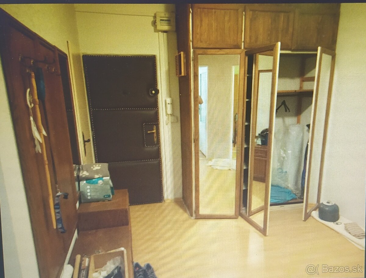 Predaj 3 izbový byt v Komárne na Gazdovskej ulici