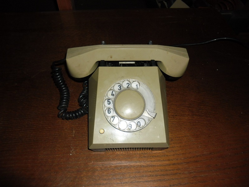 Telefóny