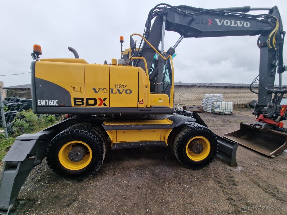 Kolový otočný bagr VOLVO EW 160C