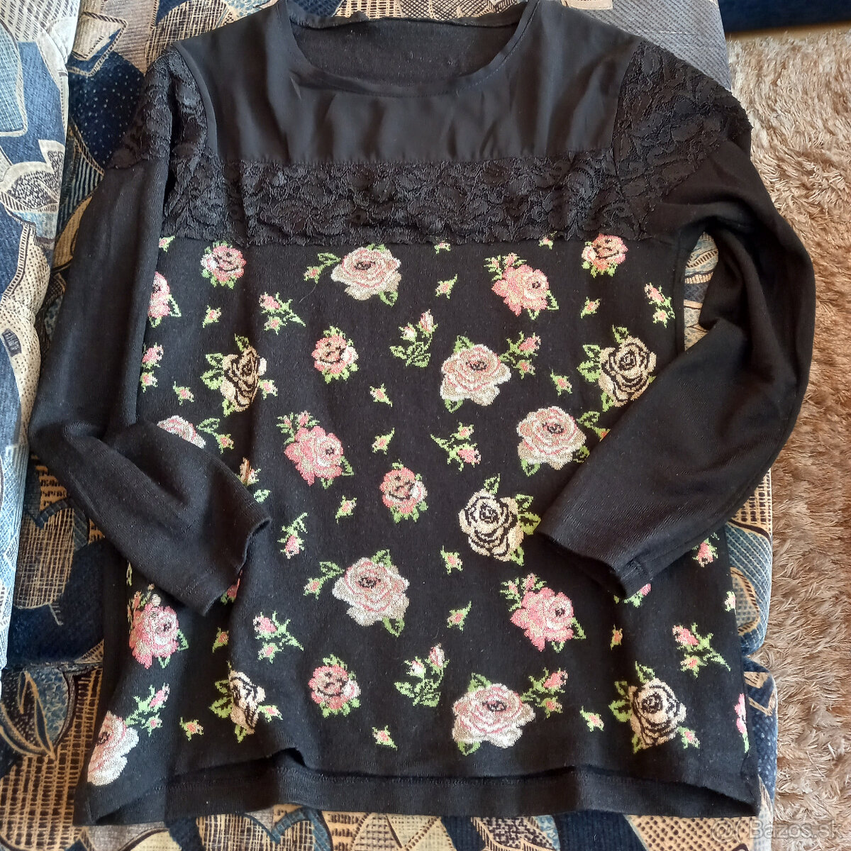 Elegantný pulóver