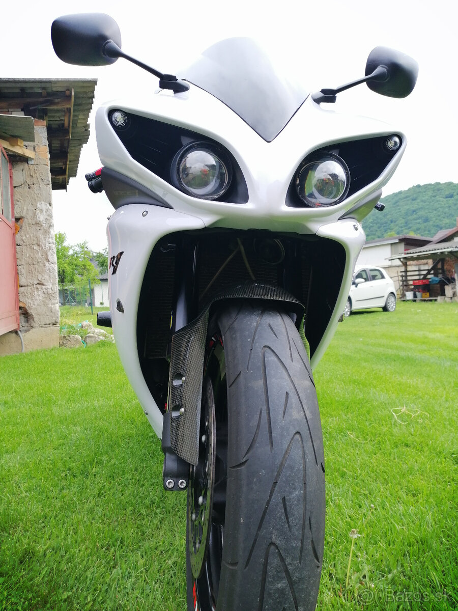 Predám Yamaha R1 Big Bang