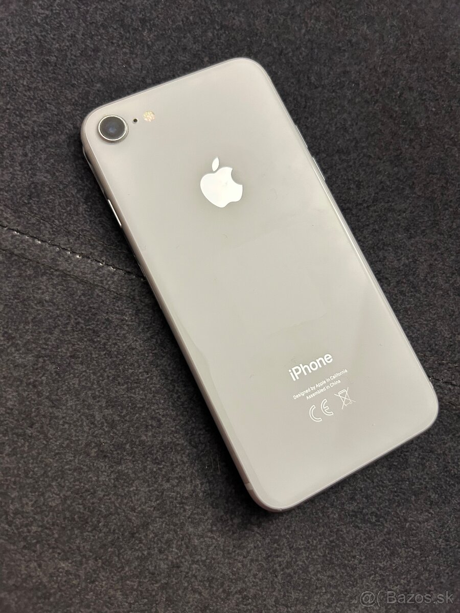 iPhone 8 64GB - 100% batéria