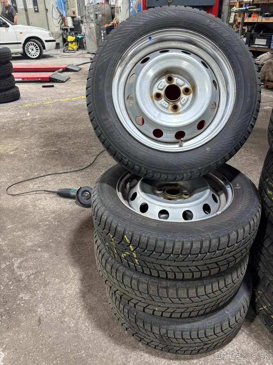 4x100 r15 s pneu 175/65/R15 Yokohama