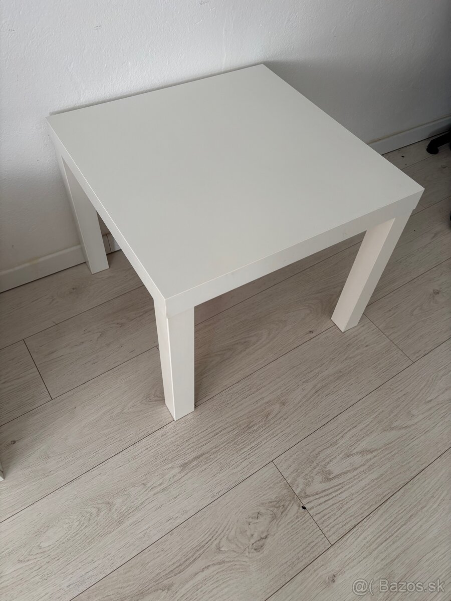 Malý IKEA stolek