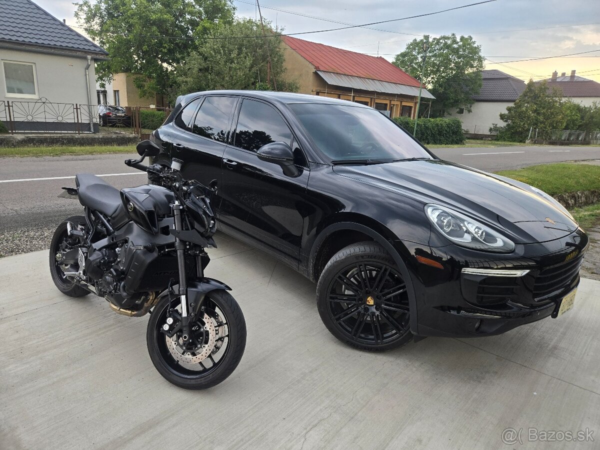 Porsche cayenne 2016