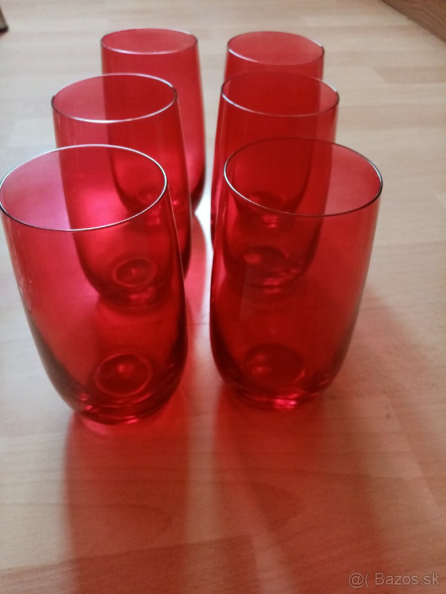 Poháre