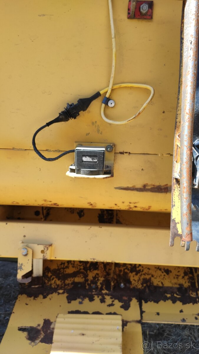 Ultrazvukový snímač New Holland TX, TF