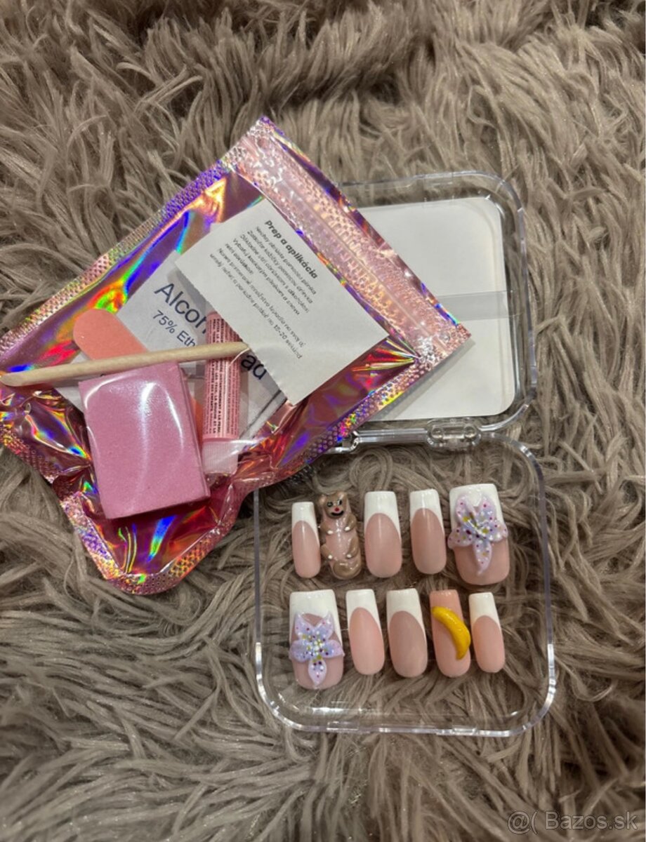 Press on umelé nechty