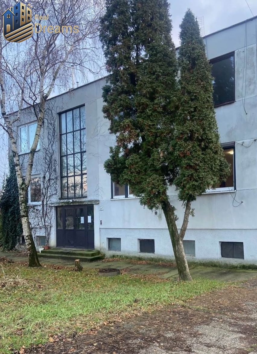 Na predaj  novo zrekonštruovaný 3 – izbový byt v Seliciach s