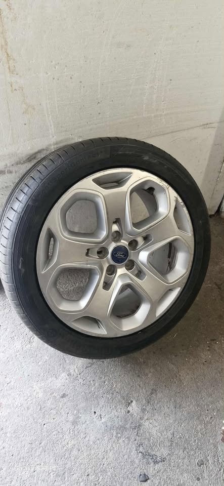 Predám 1ks alu. disky Ford 5x108 R18 ,pneu 235/45 R18