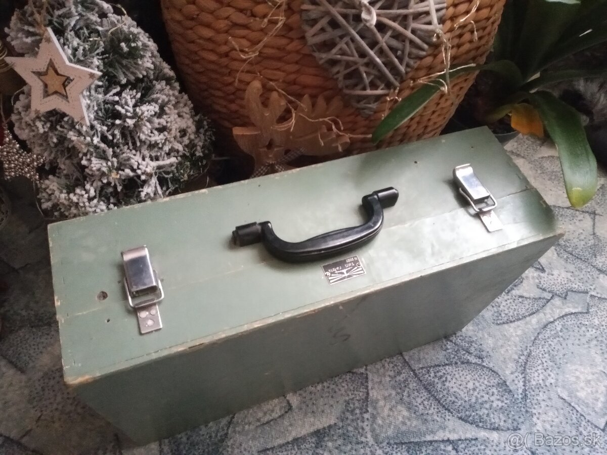 skatula, kufrik rozne