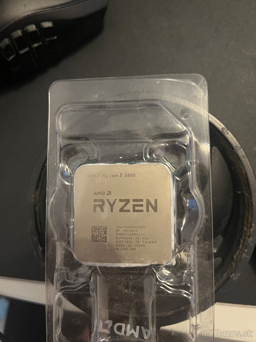 AMD RYZEN 5 3600
