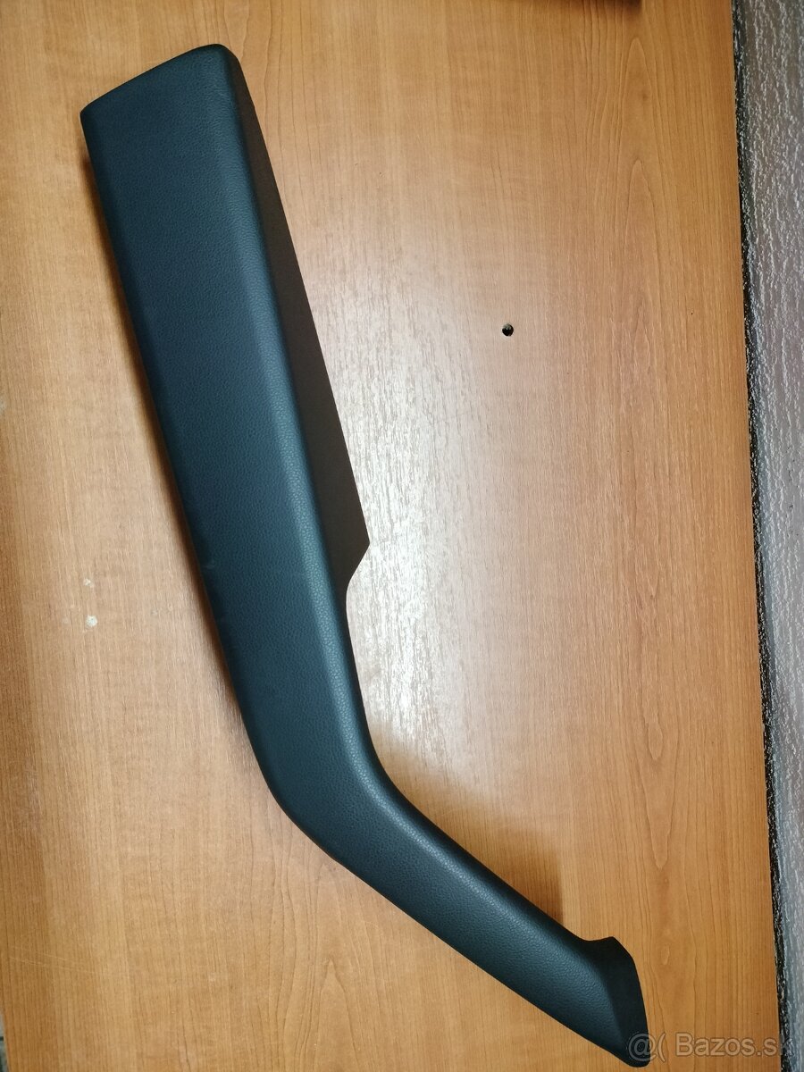 VW Passat B8 madlo dverí 3G0867165