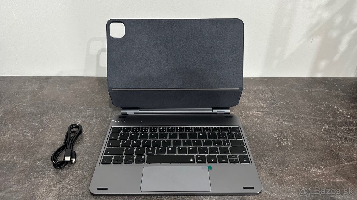iPad Air 11" Epico Keyboard Case