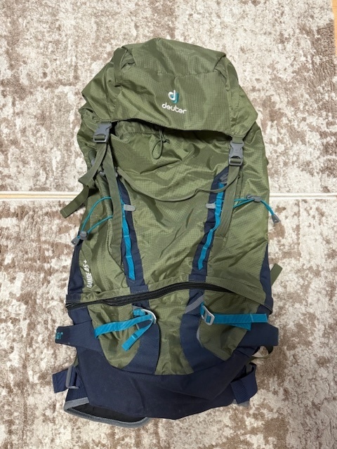 Predám horolezecký batoh Deuter Guide 45+