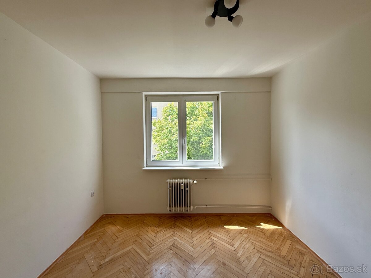 ZNÍŽENÁ CENA Predaj 2i bytu na ul. Š. Králika v Prievidzi