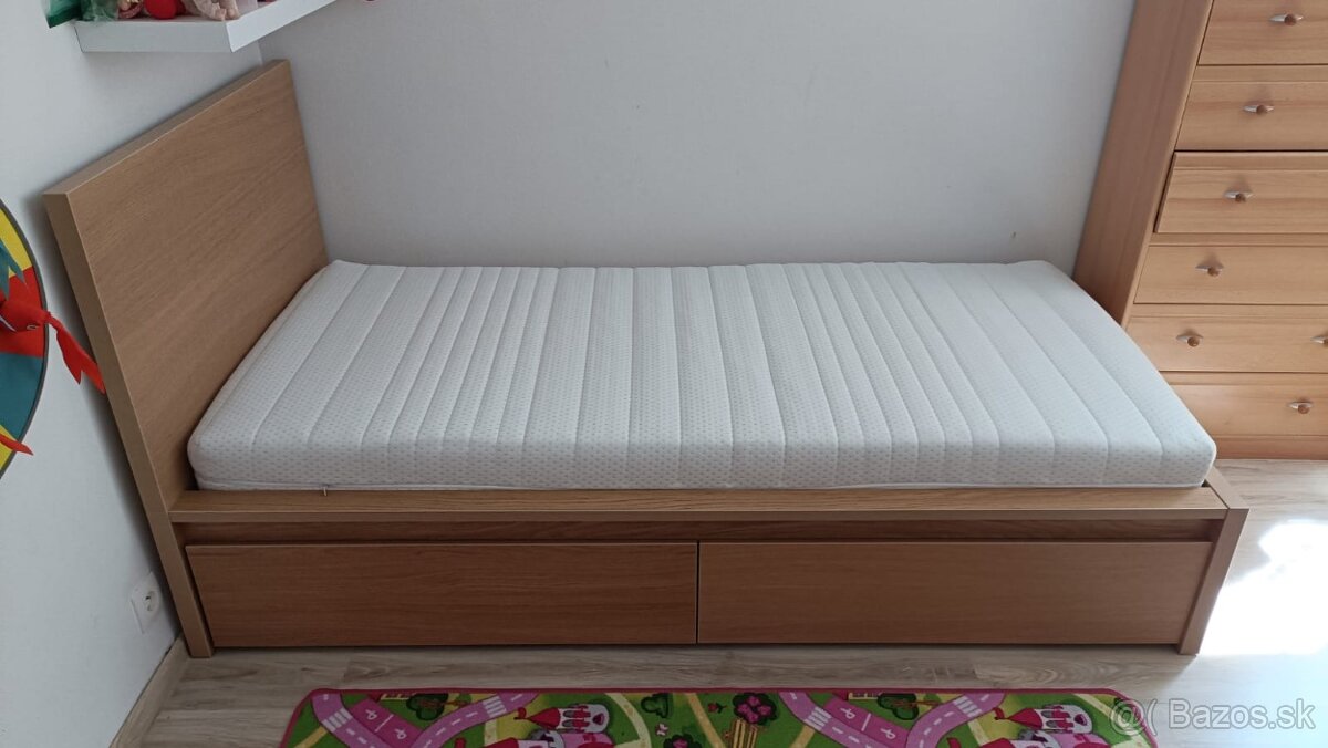 Posteľ IKEA MALM 90x200 so šuplíkmi – super stav