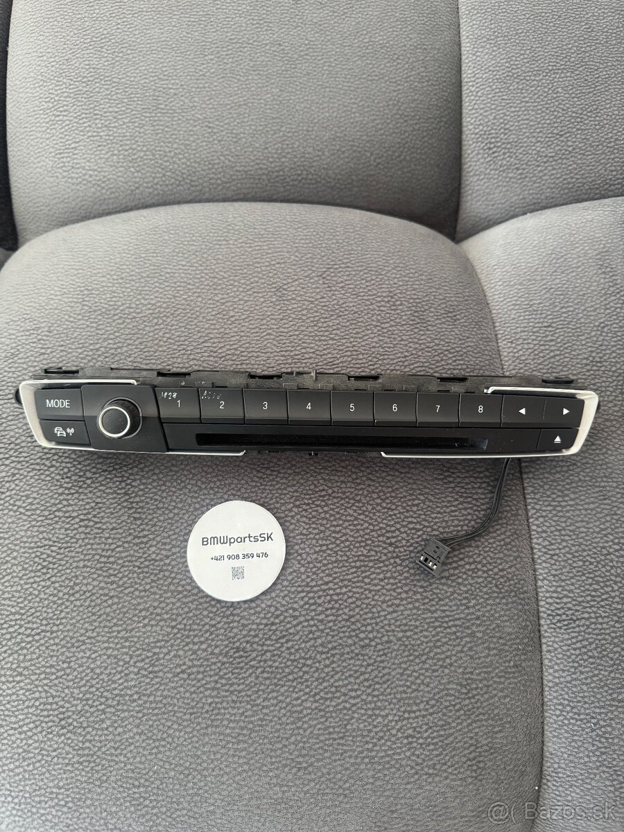 Predám originál rádio BMW F30/F31