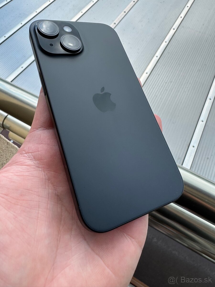 Apple iPhone 15 128gb čierny