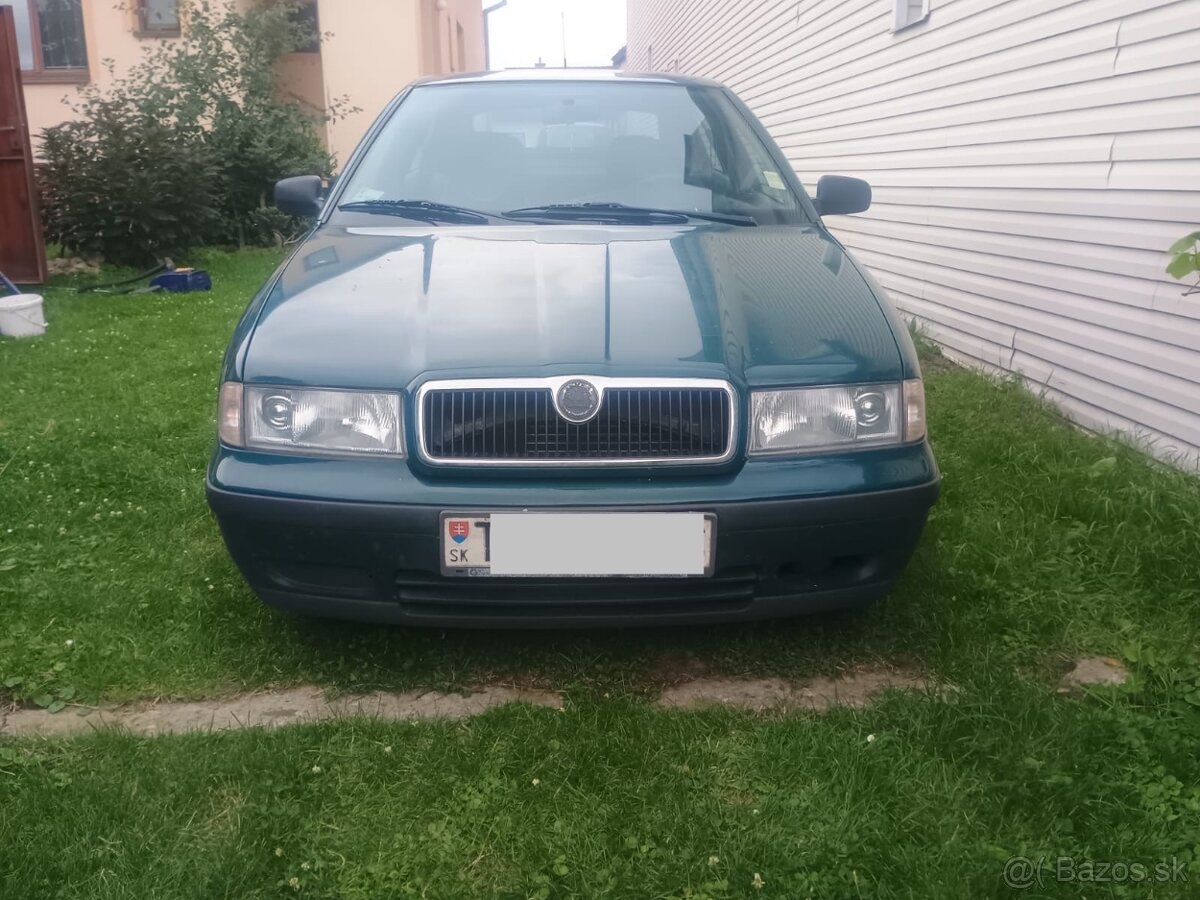 Škoda Octavia 1.6 55 kW, r. 2000