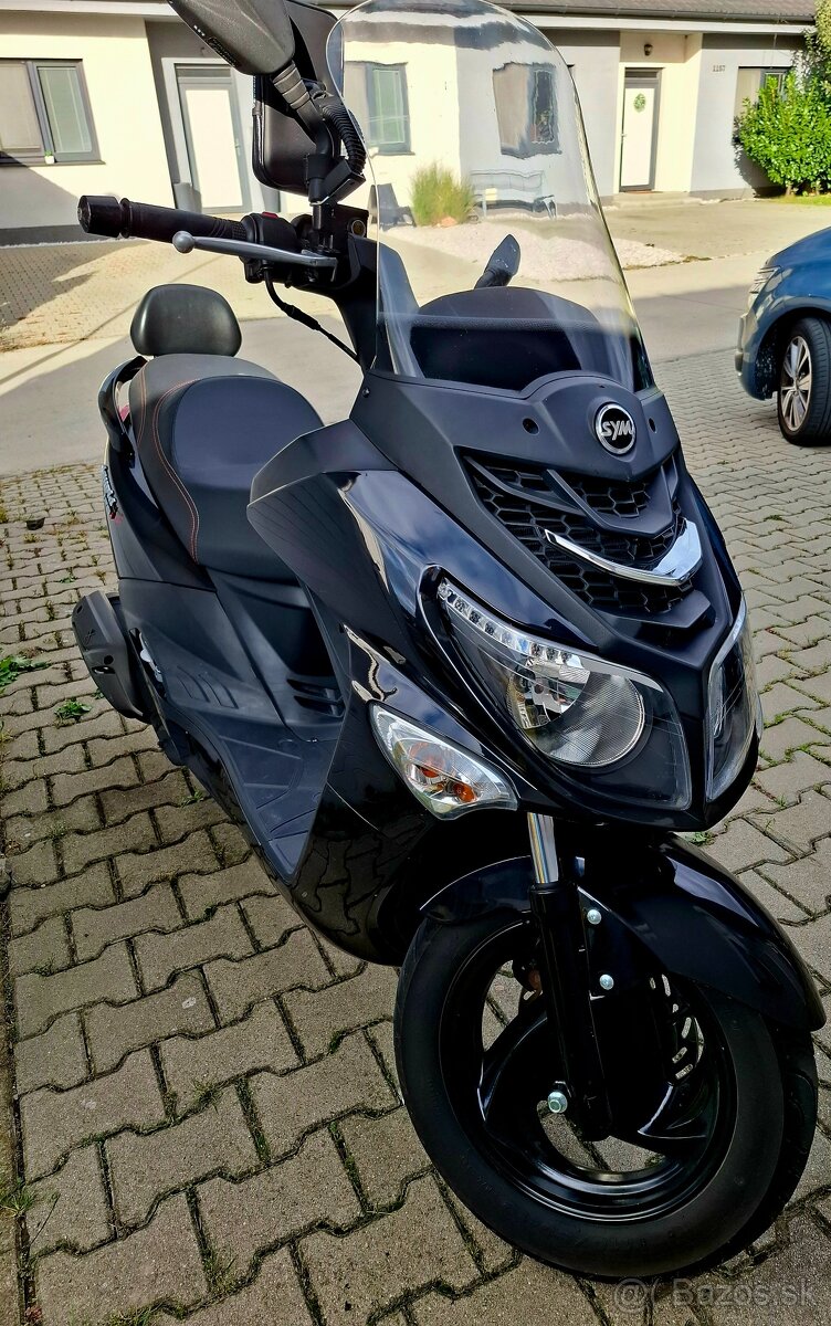Predám maxi skýter Sym Joyride