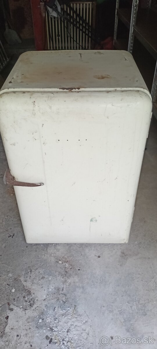 Retro chladnička