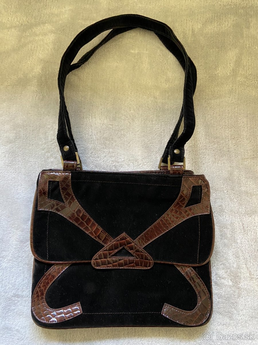 Čierna velúrová kabelka s aplikáciou - zn. MISS SIXTY