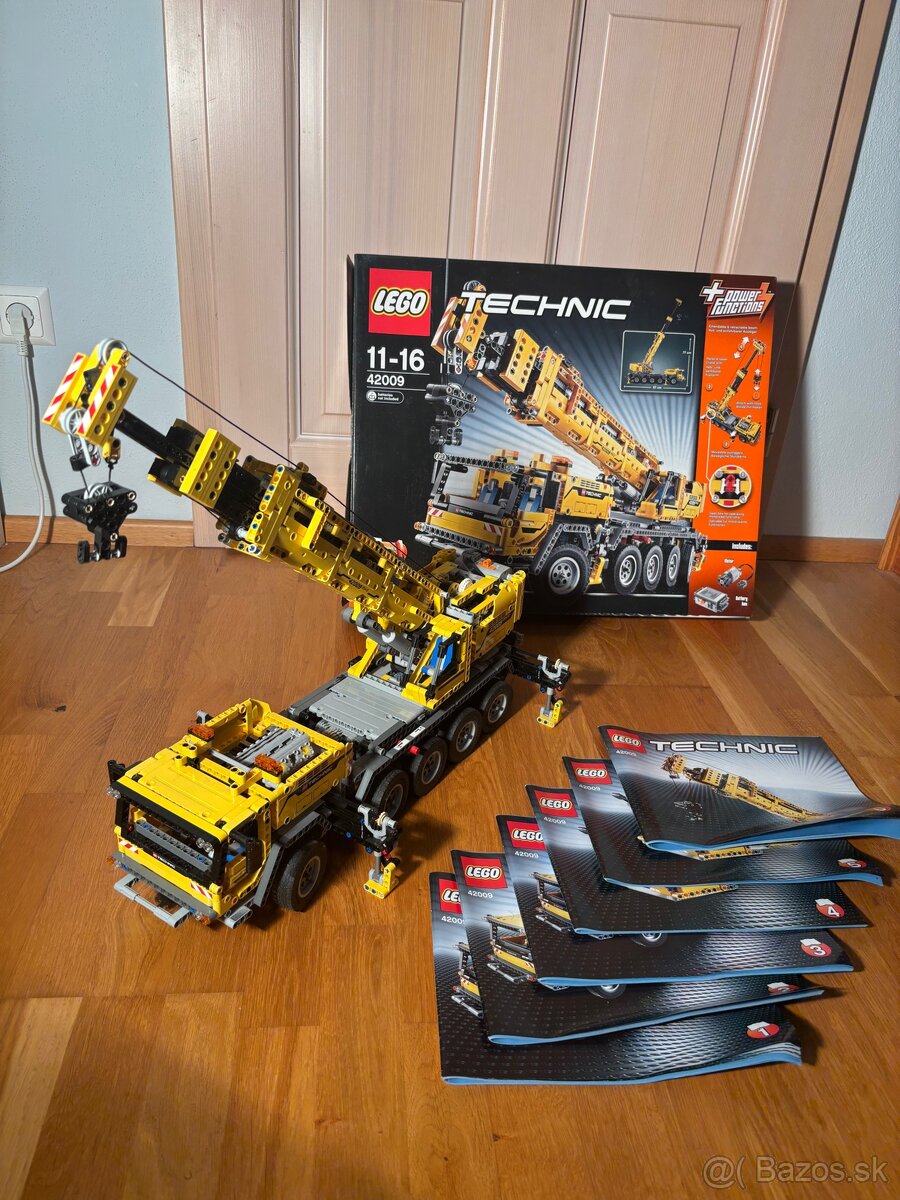 Lego 42009 - Mobile Crane MK II (návody + krabica)