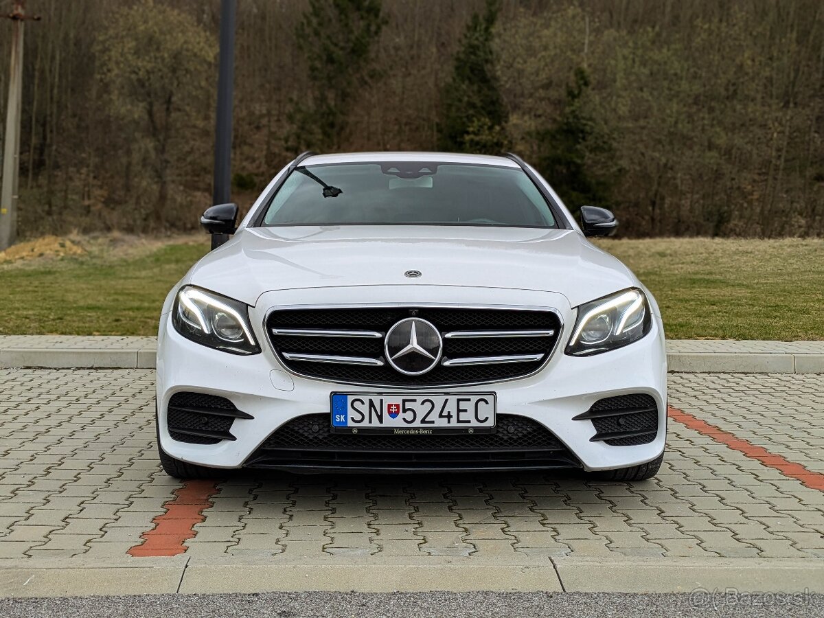 Mercedes-Benz E trieda Kombi 400 4MATIC 3.5 V6 AMG Line