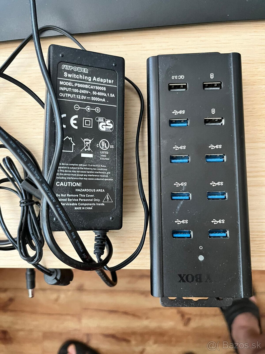 Predam USB hub/rozbocovac (IB-HUB1703-QC3) s ext. napajanim.