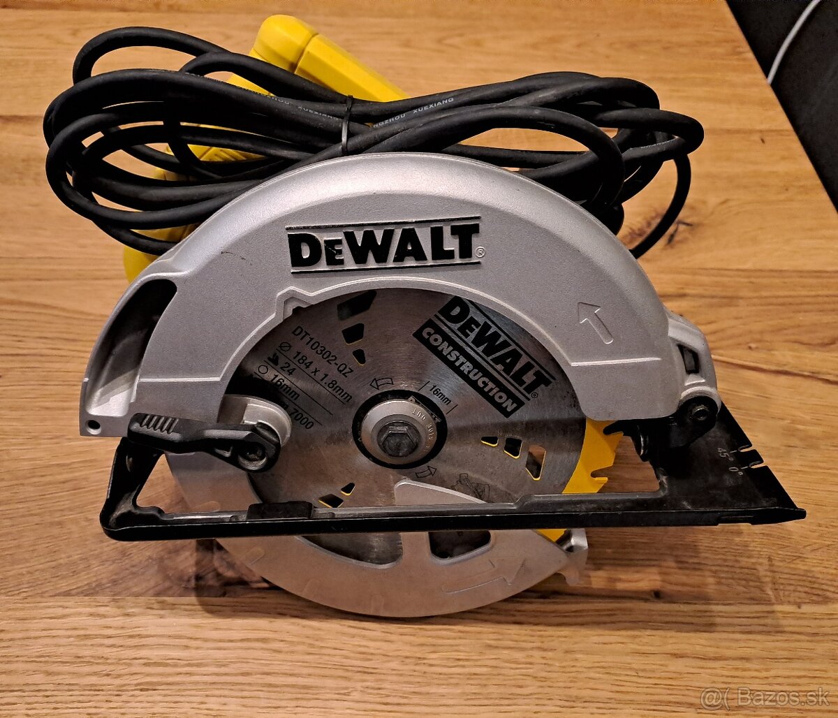 Kotúčová píla Dewalt