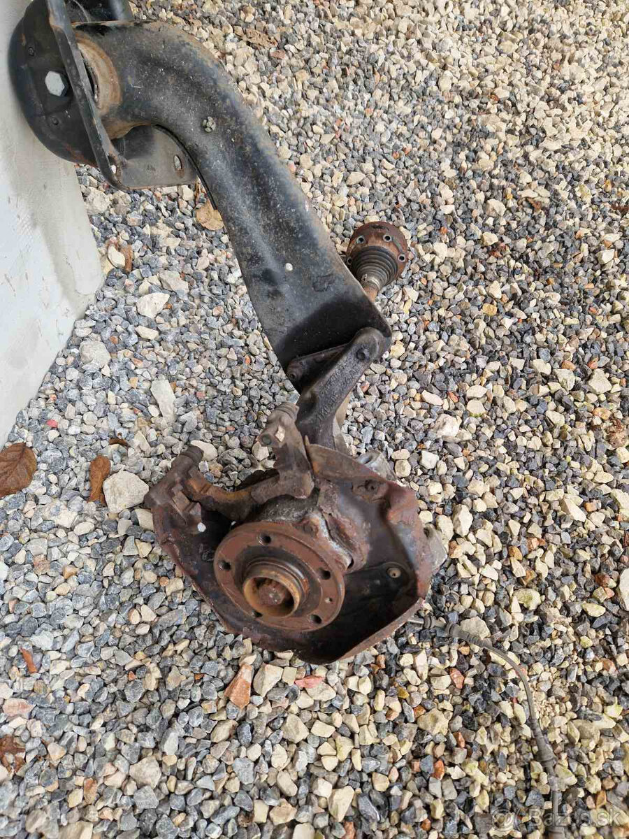 Zadná ľavá otoč Škoda Octavia 2, 4x4