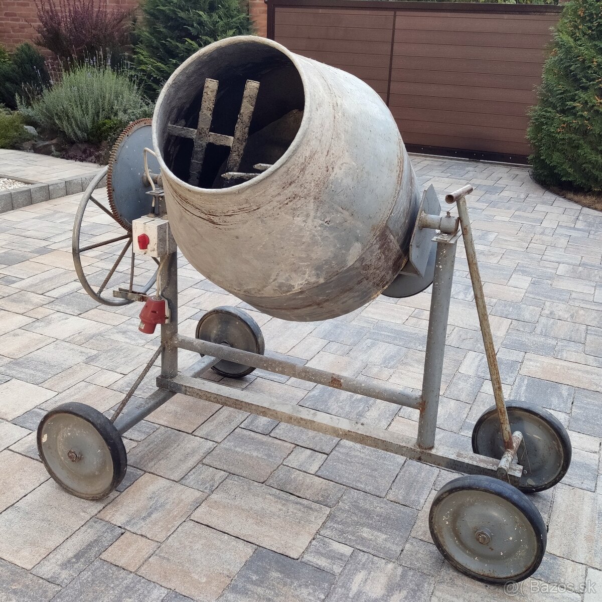 Miešačka na betón