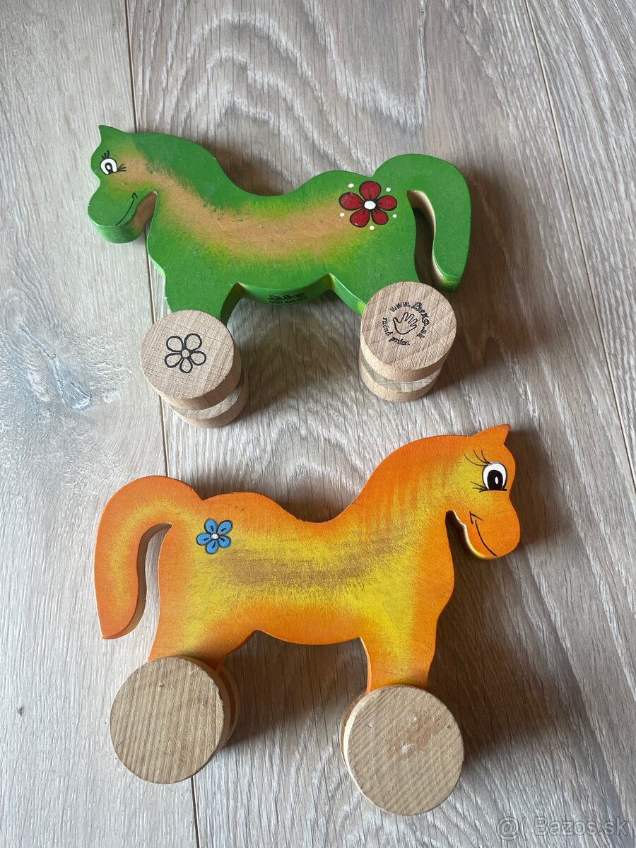 Drevený konik 16x 14 cm