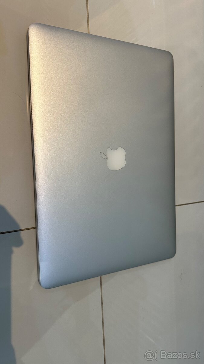 Predam Macbook Pro 15 retina rok 2013 procesor I7 Ram 16GB D