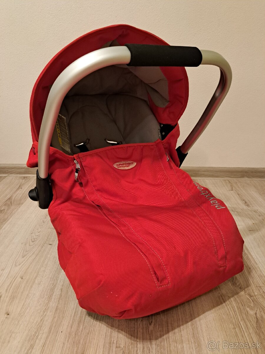 Autosedačka a vajíčko