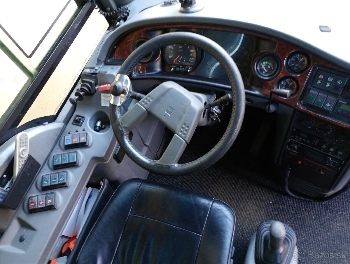 Predám 27 miestny autobus Isuzu