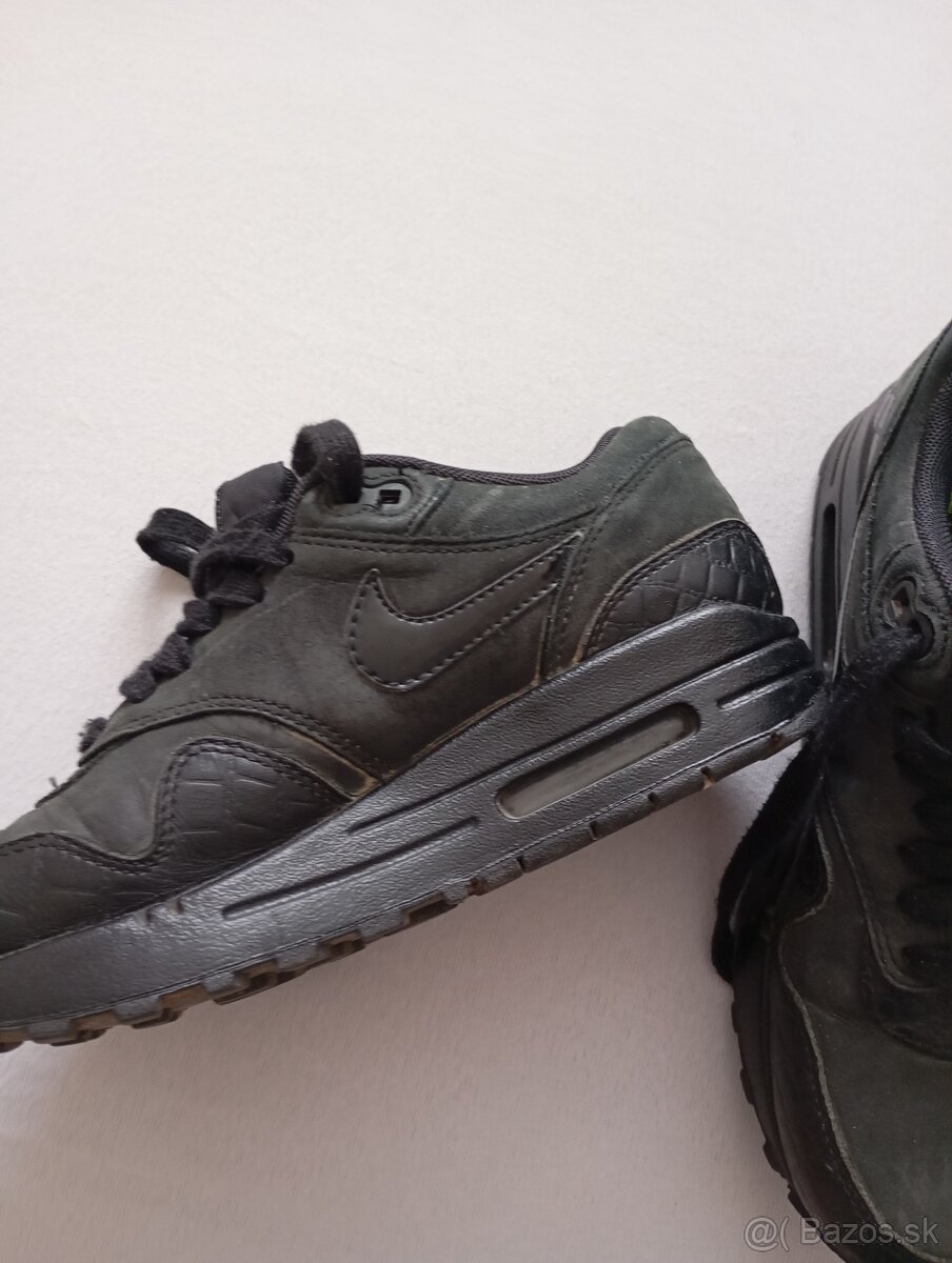 Dámske tenisky NIKE AIR