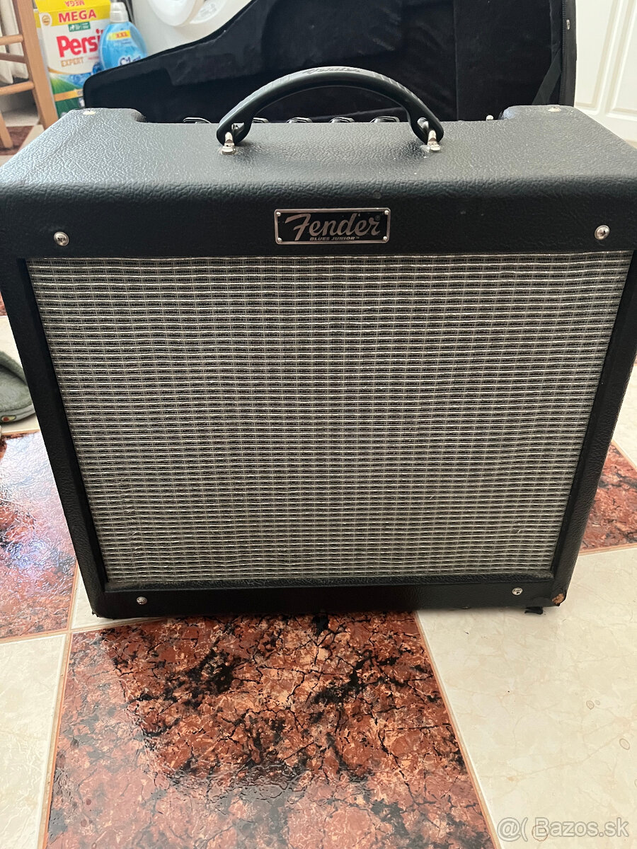 Fender Blues Junior III 15-Watt 1x12" gitarové kombo