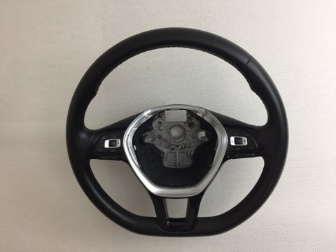 Kúpim používaný volant na VW Golf VII