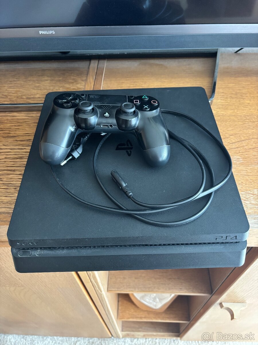 Playstation 4 slim 1TB