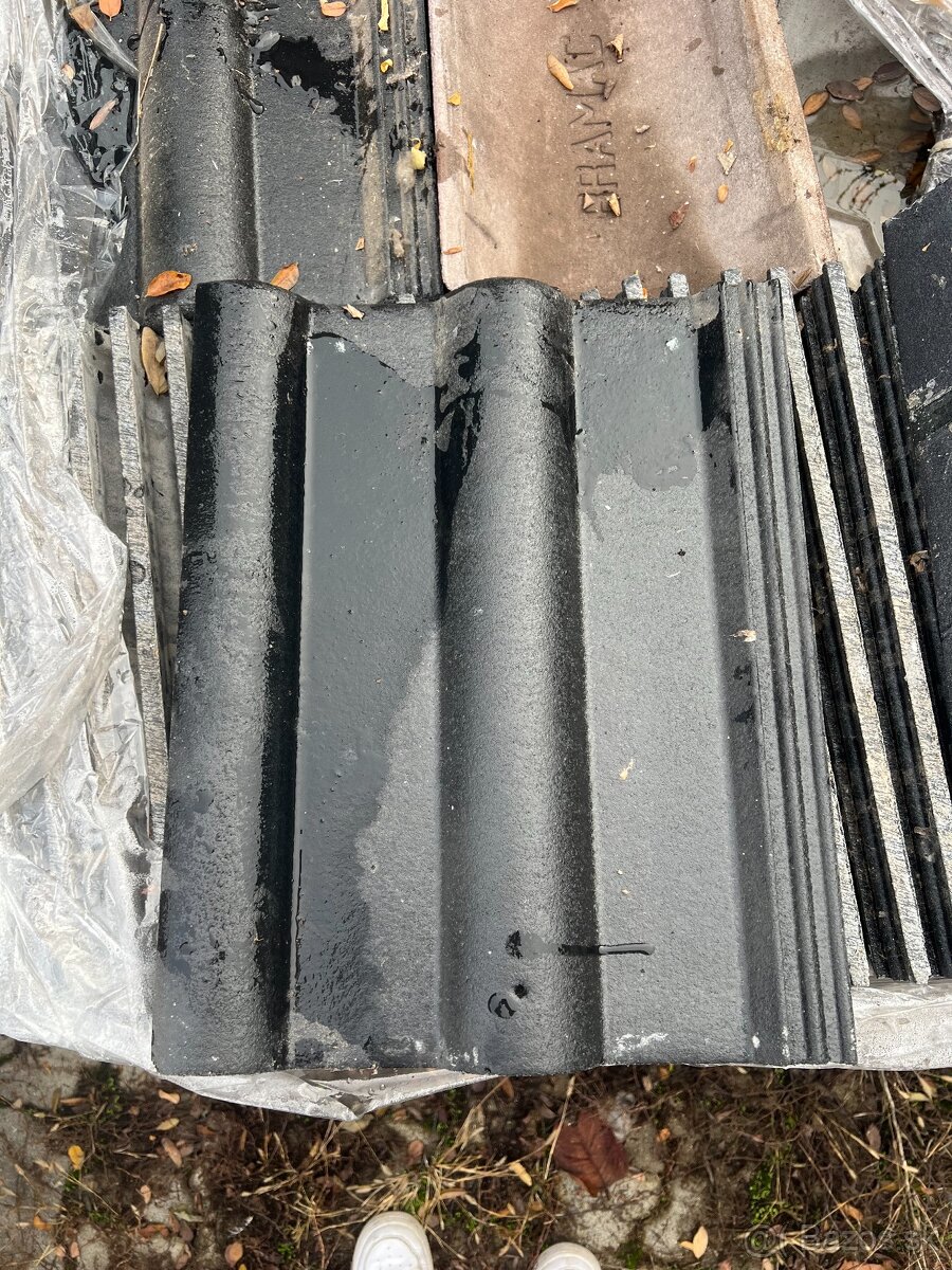 Bramac strešná krytina – antracit / čierna