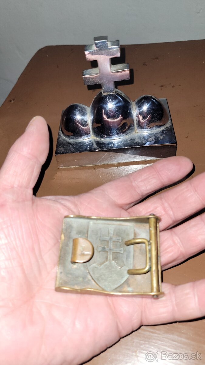 Odznak.vyznamenanie..vojenska pracka.vojensky opasok