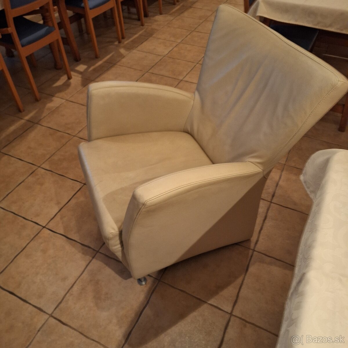 kožene kreslo